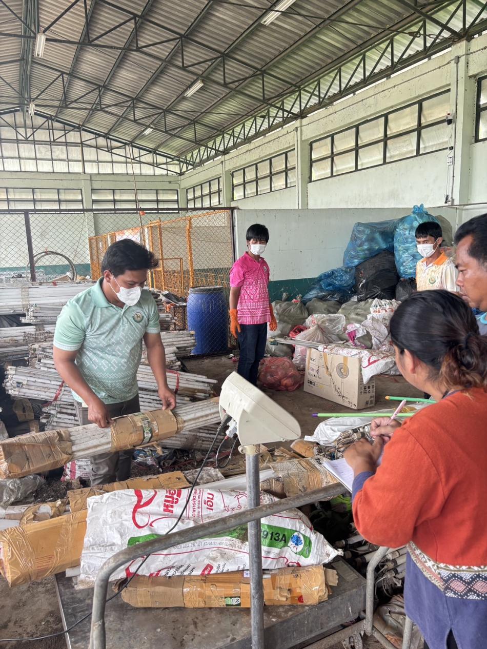 ส่งมอบขยะอันตรายเพื่อส่งกำจัดอย่างถูกวิธี